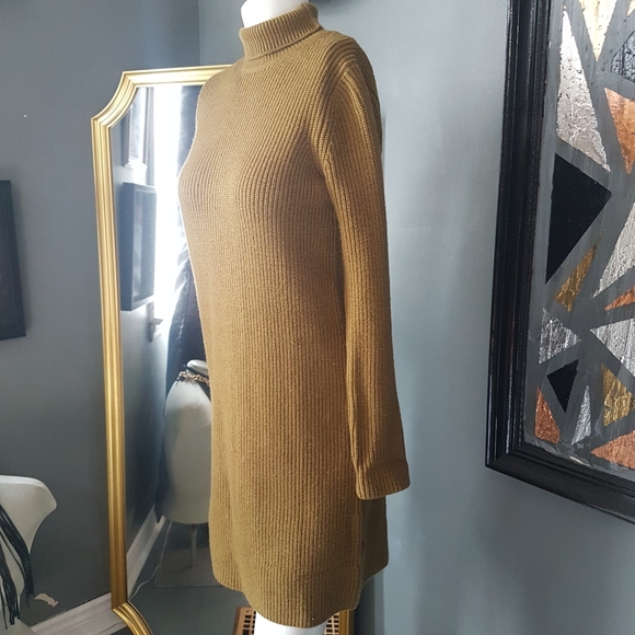 Zara Sweater Dress - Picture 7 of 10